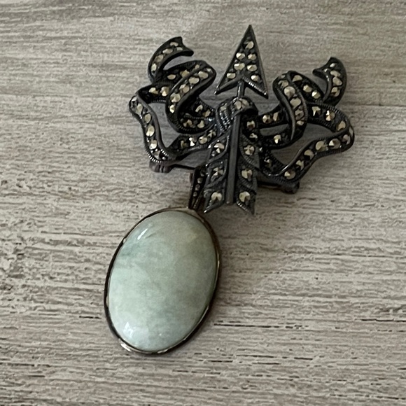 Milky Aquamarine and Marcasite Sterling Silver Brooch - Picture 6 of 10